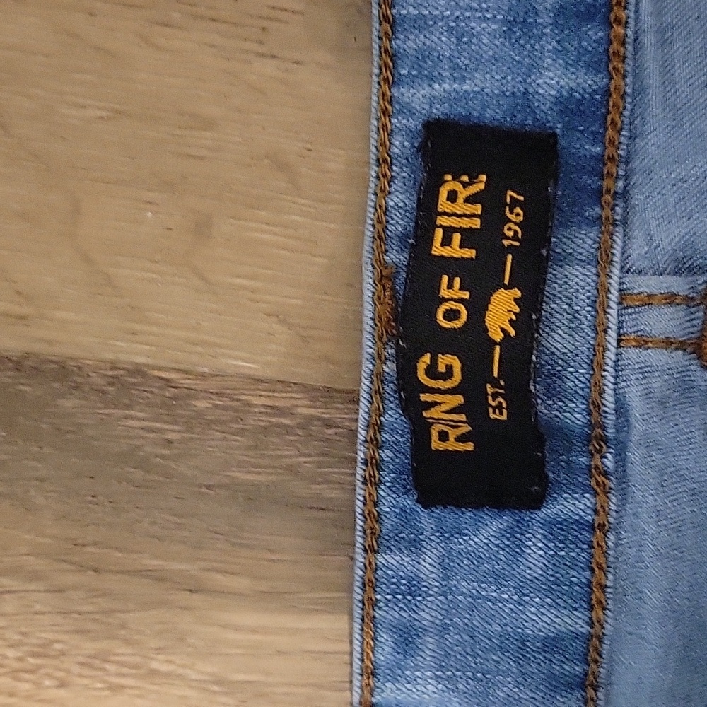 Ring of Fire Men's Light Blue Straight Jeans - Picture 2 of 4